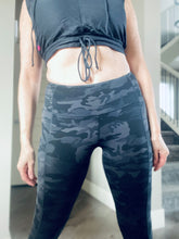 Load image into Gallery viewer, Camo Leggings - Full Length
