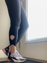 Load image into Gallery viewer, Keyhole Leggings
